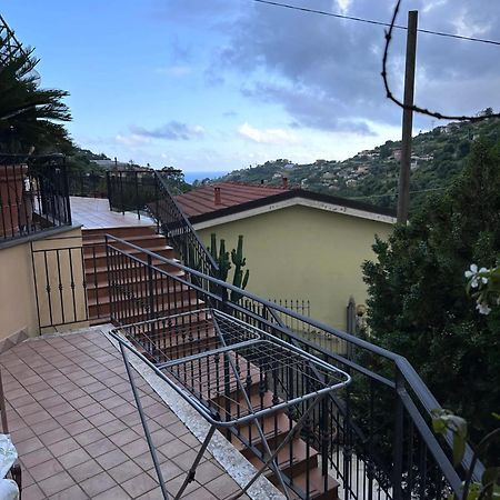 הוילה Charming House In Sanremo With Terrace And Bbq מראה חיצוני תמונה